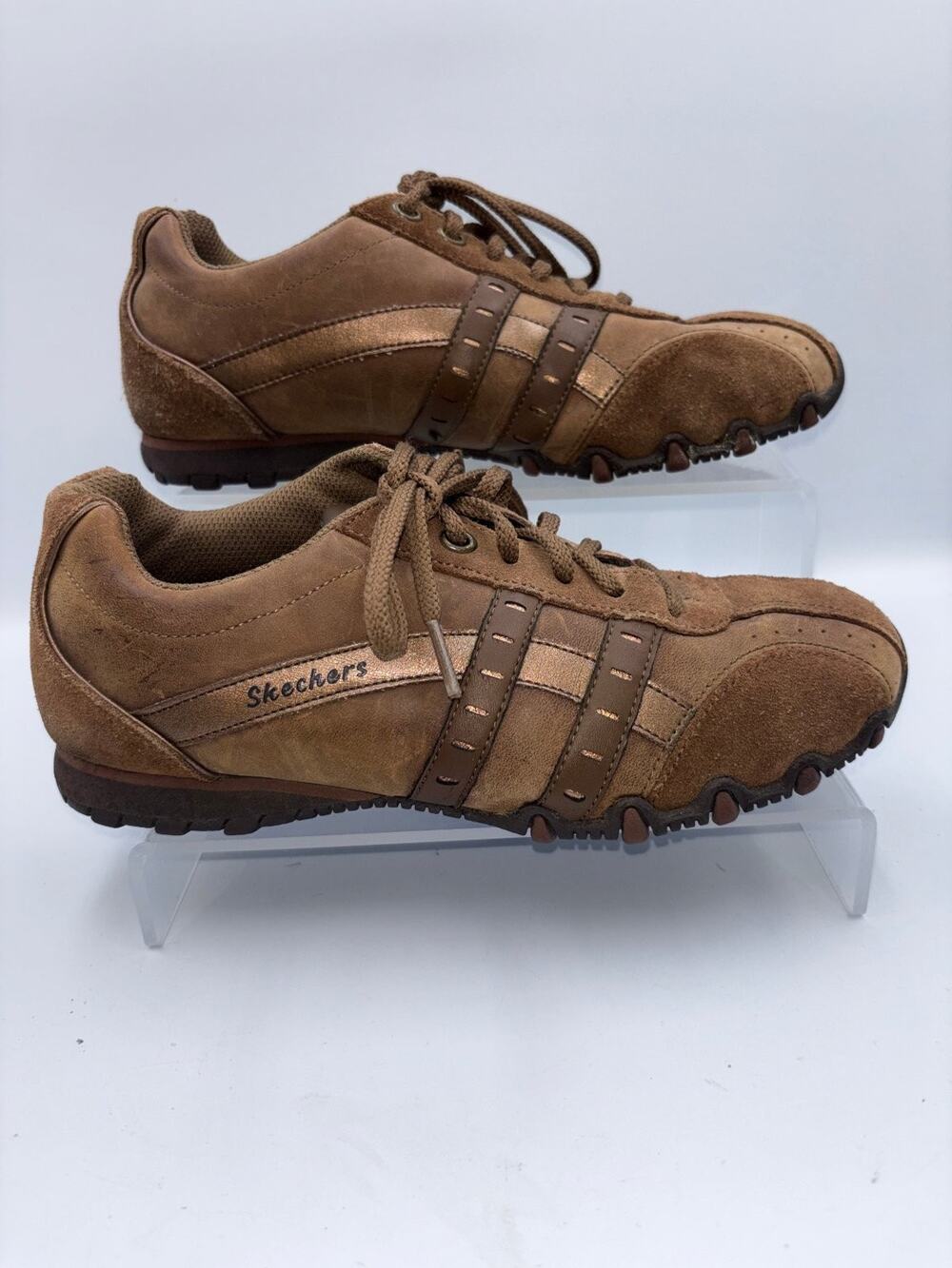 Skechers Athletic Shoes Women's Brown US 7 Leather Suede Lace Up Sneaker